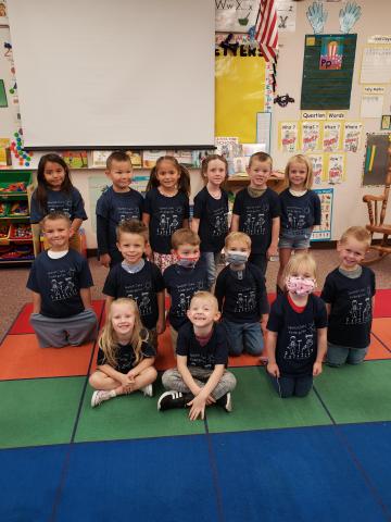 Miss Mellor's class wearing new Kindergarten shirts